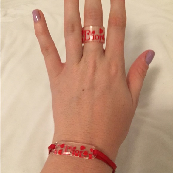 COPY - Dior vintage red heart lucite ring bracelet RARE - Picture 3 of 4